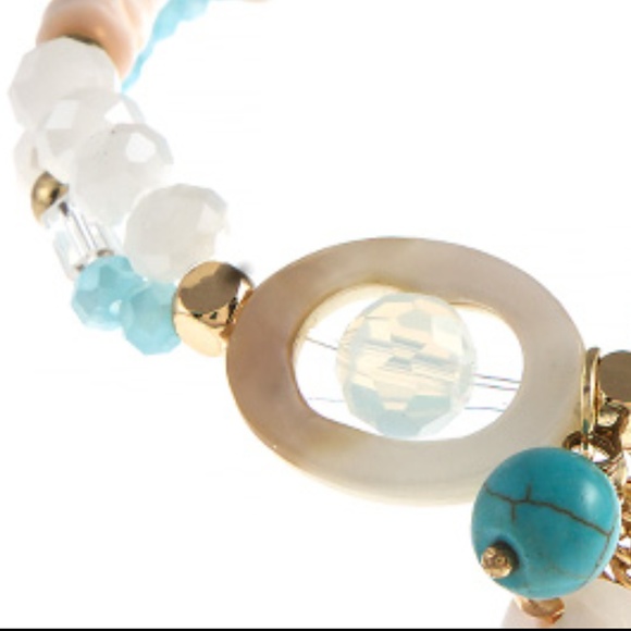 turquoise cream gold tone stretchy shell bracelet - Picture 3 of 3